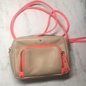 Small Kate Spade Crossbody - Neon Coral Accents!!